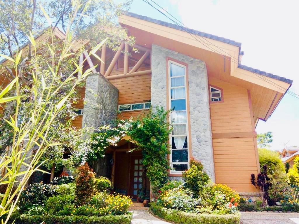 Forest Log Cabin At Camp John Hay Baguio City Exterior photo